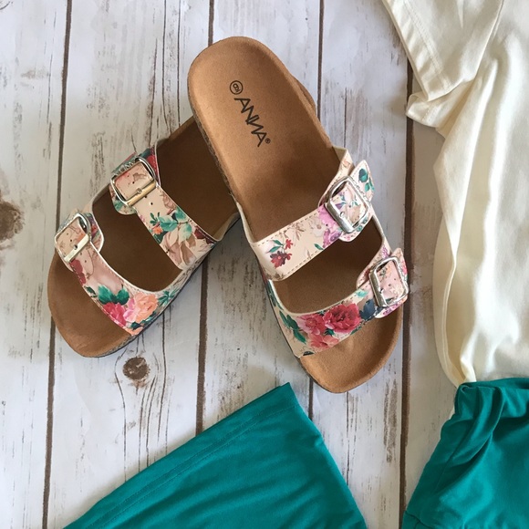 Shoes - Floral Slip-on Sandal